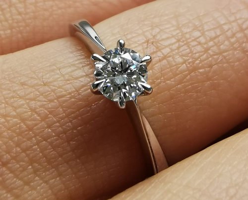 14k vs. 18k White Gold For Engagement Ring?(Jeweler’s Choice)
